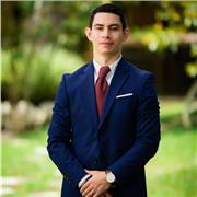 Soy un C1 en inglés según TOEFL. Soy una persona muy paciente y con buena pronunciación, vocabulario amplio y técnico